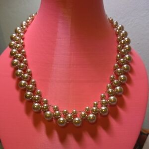 Elegant Gold Pearl Necklace